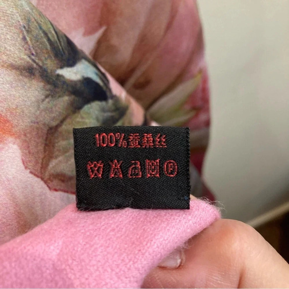 MAKO 100% Silk Lines Floral Butterfly Scarf with Fringe - Picture 5 of 11